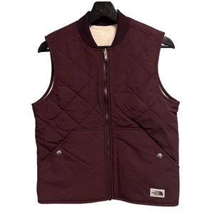 North Face Vest / Size Small / Reversible Maroon or Cream Sherpa